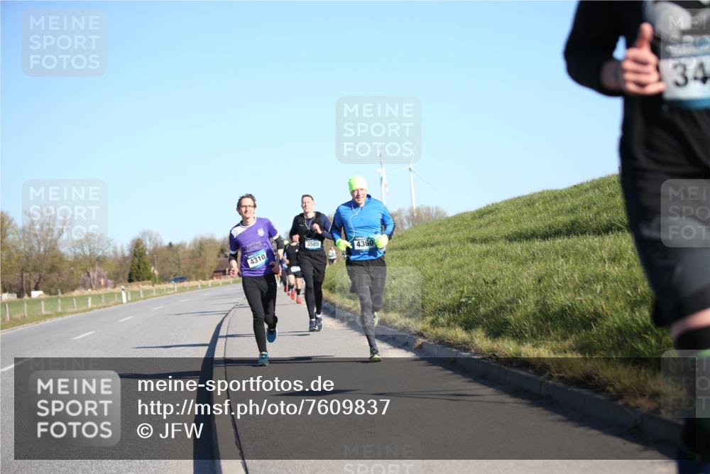 06.04.2025 - 44. Internationalen Wilhelmsburger Insellauf Jannik Wohlers http://msf.ph/oto/7609837 06.04.2025 09:24:14 Laufen 4310, 3585, 4360, 34 meine-sportfotos.de