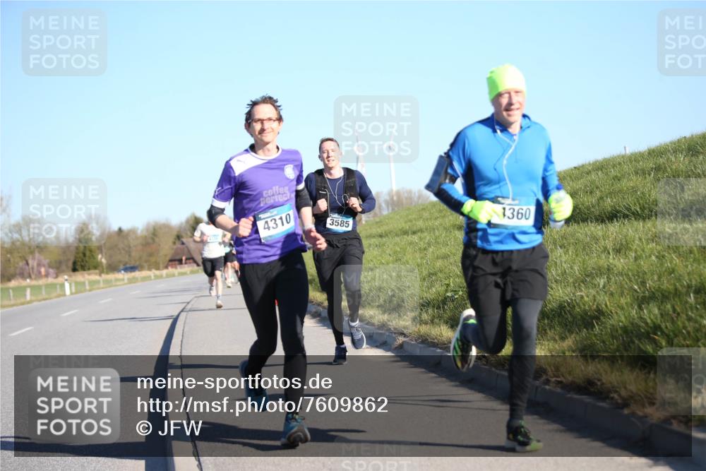 06.04.2025 - 44. Internationalen Wilhelmsburger Insellauf Jannik Wohlers http://msf.ph/oto/7609862 06.04.2025 09:24:15 Laufen 4320, 4310, 3585, 1360 meine-sportfotos.de