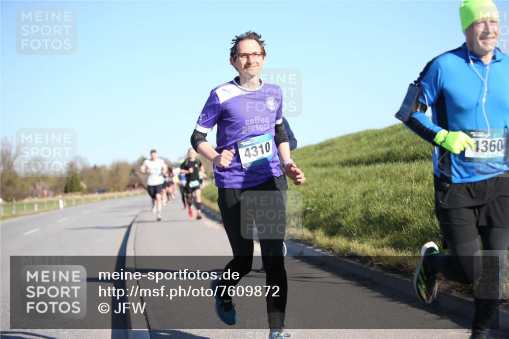 06.04.2025 - 44. Internationalen Wilhelmsburger Insellauf Jannik Wohlers http://msf.ph/oto/7609872 06.04.2025 09:24:16 Laufen 4310, 1360 meine-sportfotos.de