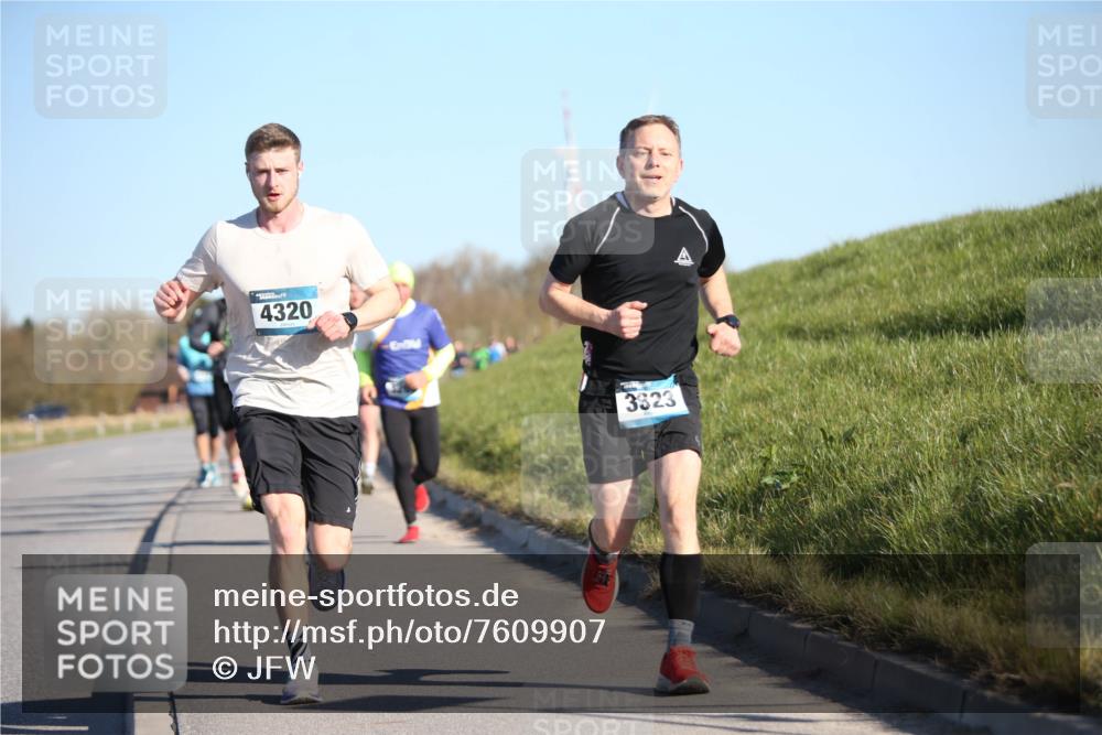 06.04.2025 - 44. Internationalen Wilhelmsburger Insellauf Jannik Wohlers http://msf.ph/oto/7609907 06.04.2025 09:24:20 Laufen 4320, 3823 meine-sportfotos.de