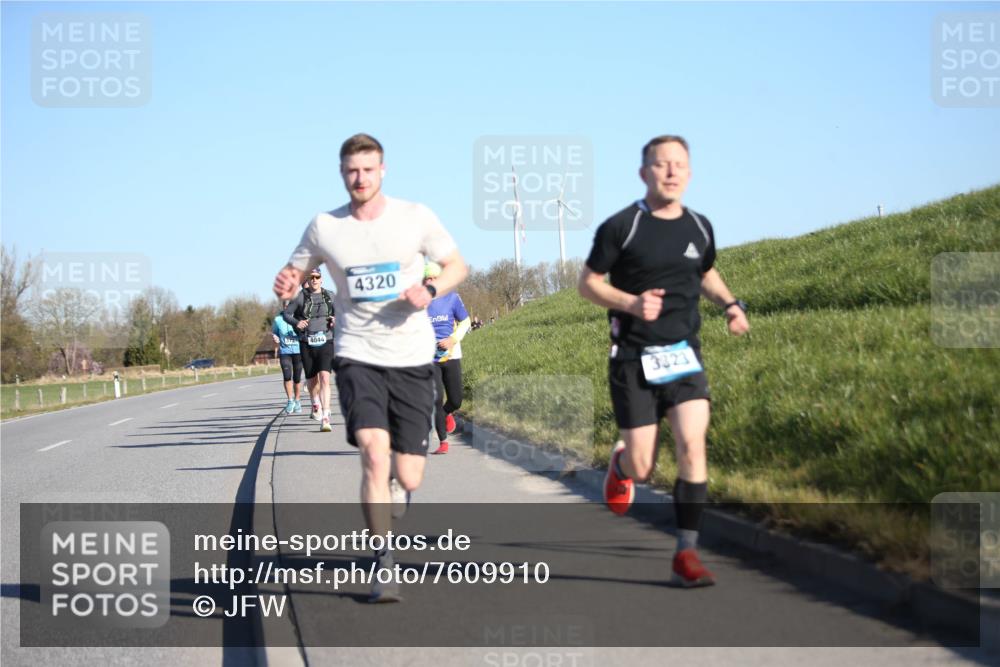06.04.2025 - 44. Internationalen Wilhelmsburger Insellauf Jannik Wohlers http://msf.ph/oto/7609910 06.04.2025 09:24:21 Laufen 4044, 4320, 3323 meine-sportfotos.de