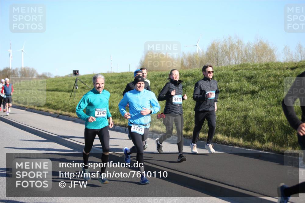 06.04.2025 - 44. Internationalen Wilhelmsburger Insellauf Jannik Wohlers http://msf.ph/oto/7610110 06.04.2025 09:25:25 Laufen 3742, 3727, 4471 meine-sportfotos.de