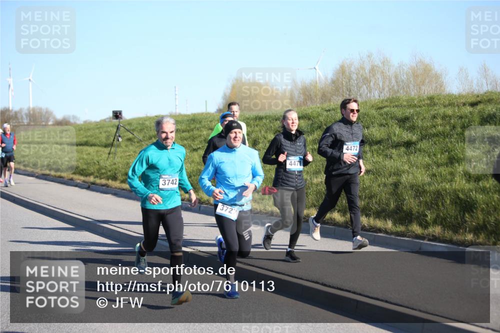 06.04.2025 - 44. Internationalen Wilhelmsburger Insellauf Jannik Wohlers http://msf.ph/oto/7610113 06.04.2025 09:25:25 Laufen 3742, 3727, 4471, 4472 meine-sportfotos.de