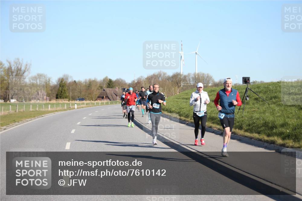 06.04.2025 - 44. Internationalen Wilhelmsburger Insellauf Jannik Wohlers http://msf.ph/oto/7610142 06.04.2025 09:25:28 Laufen 4189, 4602, 019 meine-sportfotos.de
