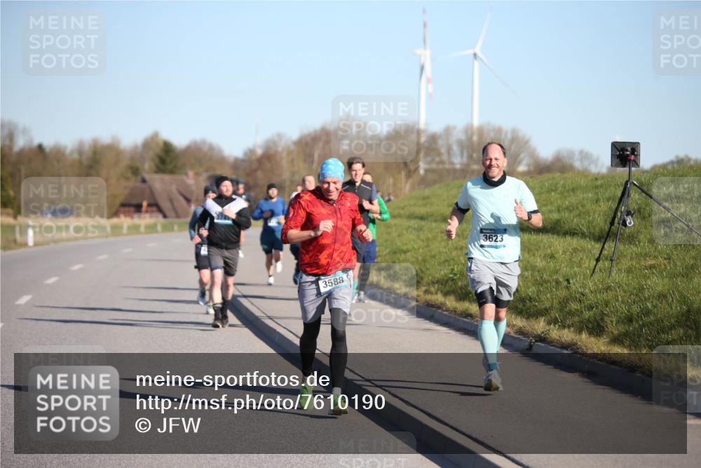 06.04.2025 - 44. Internationalen Wilhelmsburger Insellauf Jannik Wohlers http://msf.ph/oto/7610190 06.04.2025 09:25:33 Laufen 3588, 3623 meine-sportfotos.de
