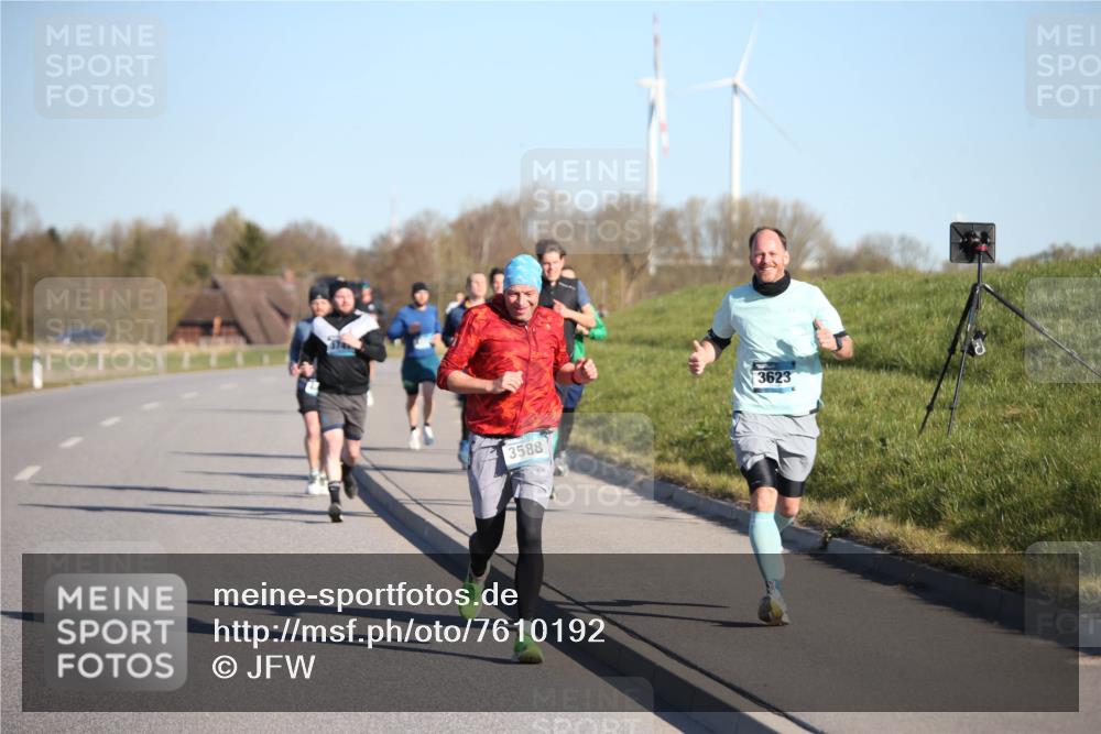 06.04.2025 - 44. Internationalen Wilhelmsburger Insellauf Jannik Wohlers http://msf.ph/oto/7610192 06.04.2025 09:25:33 Laufen 3588, 3623 meine-sportfotos.de