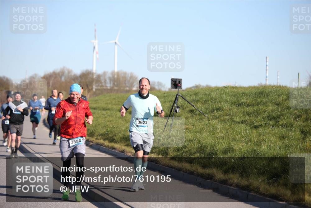 06.04.2025 - 44. Internationalen Wilhelmsburger Insellauf Jannik Wohlers http://msf.ph/oto/7610195 06.04.2025 09:25:33 Laufen 3623, 3588 meine-sportfotos.de