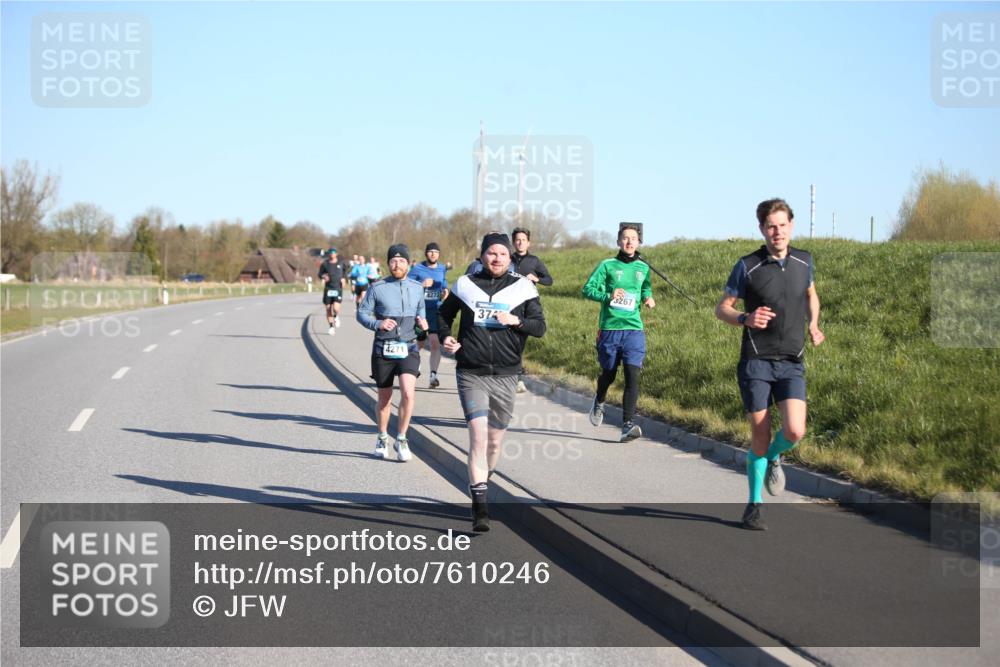 06.04.2025 - 44. Internationalen Wilhelmsburger Insellauf Jannik Wohlers http://msf.ph/oto/7610246 06.04.2025 09:25:38 Laufen 4271, 4272, 37, 3267 meine-sportfotos.de