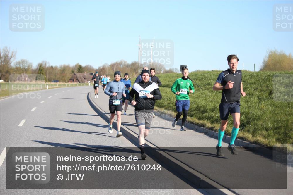 06.04.2025 - 44. Internationalen Wilhelmsburger Insellauf Jannik Wohlers http://msf.ph/oto/7610248 06.04.2025 09:25:38 Laufen 1272, 3747, 3267 meine-sportfotos.de