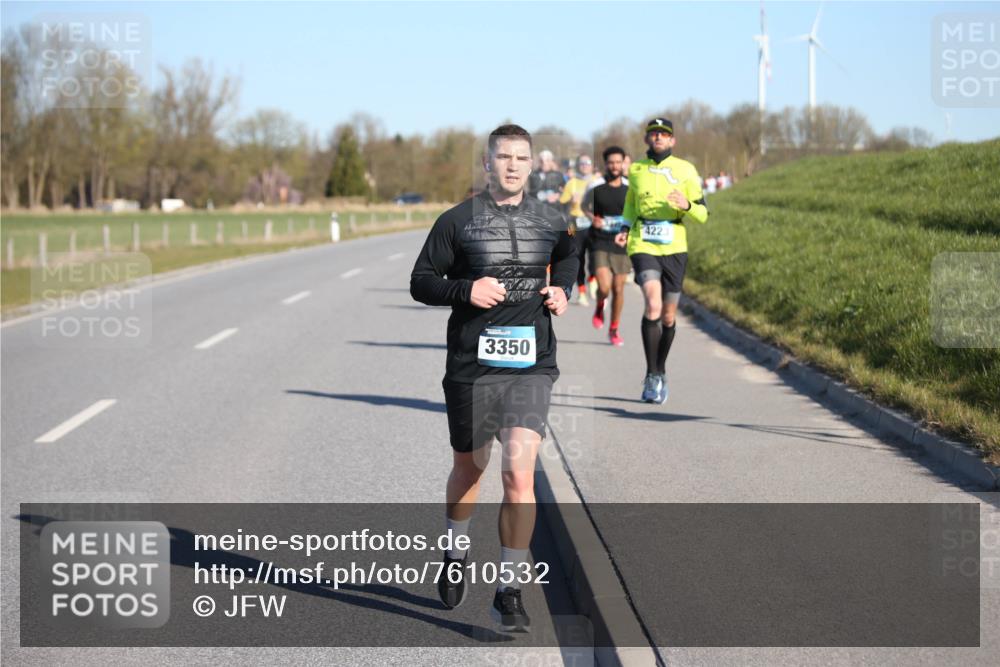06.04.2025 - 44. Internationalen Wilhelmsburger Insellauf Jannik Wohlers http://msf.ph/oto/7610532 06.04.2025 09:26:08 Laufen 3350, 4223 meine-sportfotos.de