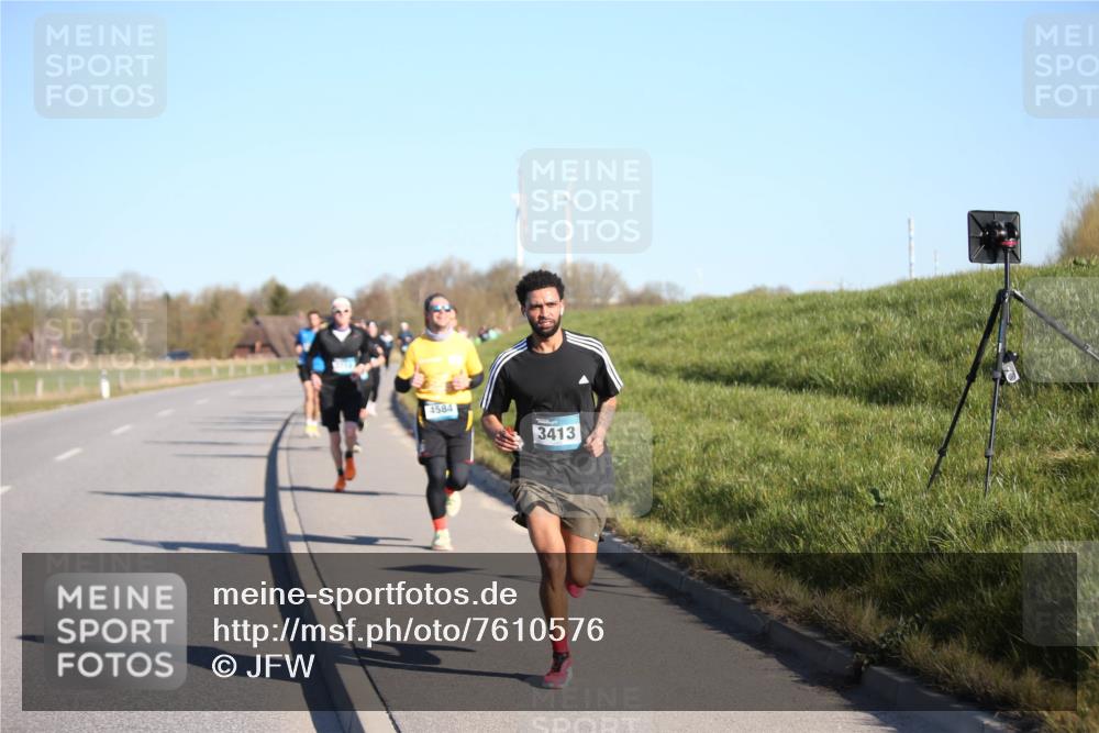 06.04.2025 - 44. Internationalen Wilhelmsburger Insellauf Jannik Wohlers http://msf.ph/oto/7610576 06.04.2025 09:26:11 Laufen 4584, 3413 meine-sportfotos.de