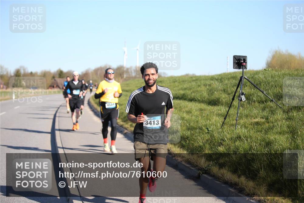 06.04.2025 - 44. Internationalen Wilhelmsburger Insellauf Jannik Wohlers http://msf.ph/oto/7610600 06.04.2025 09:26:12 Laufen 4584, 3413 meine-sportfotos.de