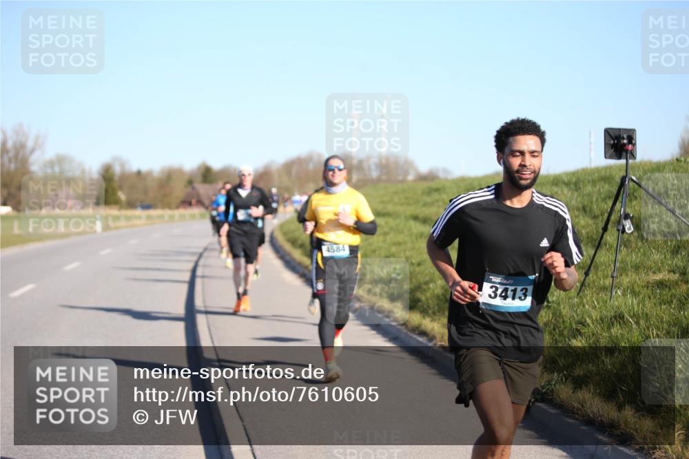 06.04.2025 - 44. Internationalen Wilhelmsburger Insellauf Jannik Wohlers http://msf.ph/oto/7610605 06.04.2025 09:26:12 Laufen 4584, 3413 meine-sportfotos.de