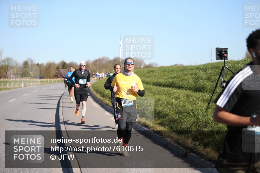 06.04.2025 - 44. Internationalen Wilhelmsburger Insellauf Jannik Wohlers http://msf.ph/oto/7610615 06.04.2025 09:26:13 Laufen 3118, 4584 meine-sportfotos.de