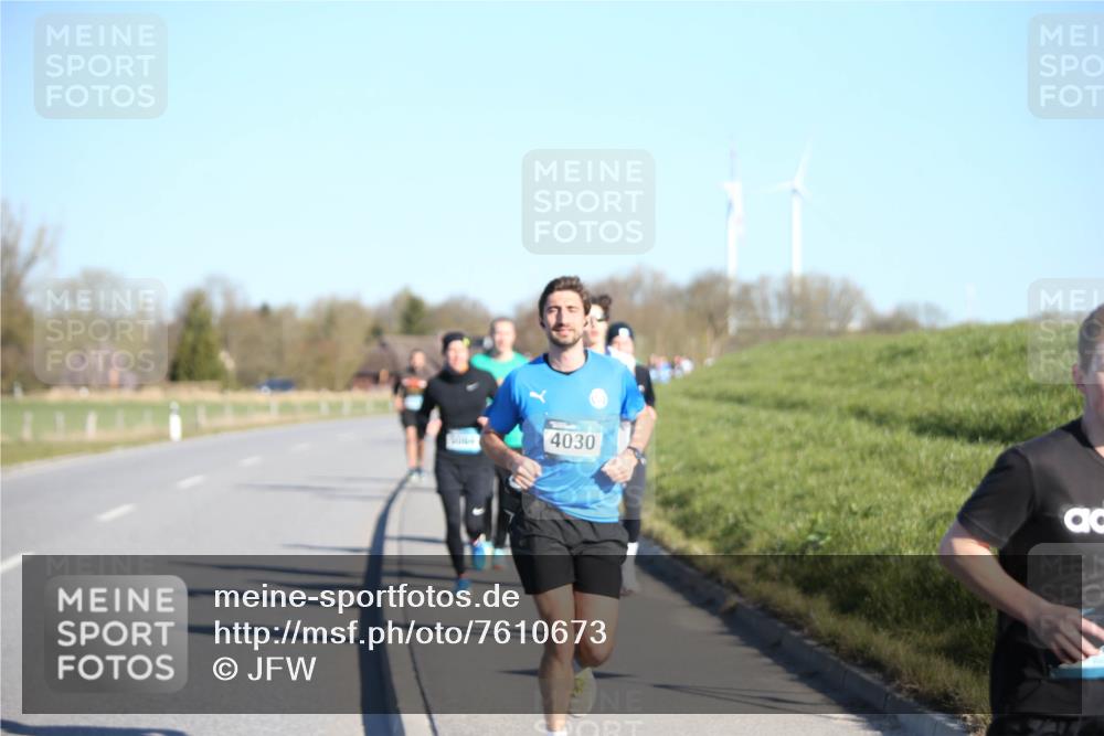 06.04.2025 - 44. Internationalen Wilhelmsburger Insellauf Jannik Wohlers http://msf.ph/oto/7610673 06.04.2025 09:26:18 Laufen 4030 meine-sportfotos.de