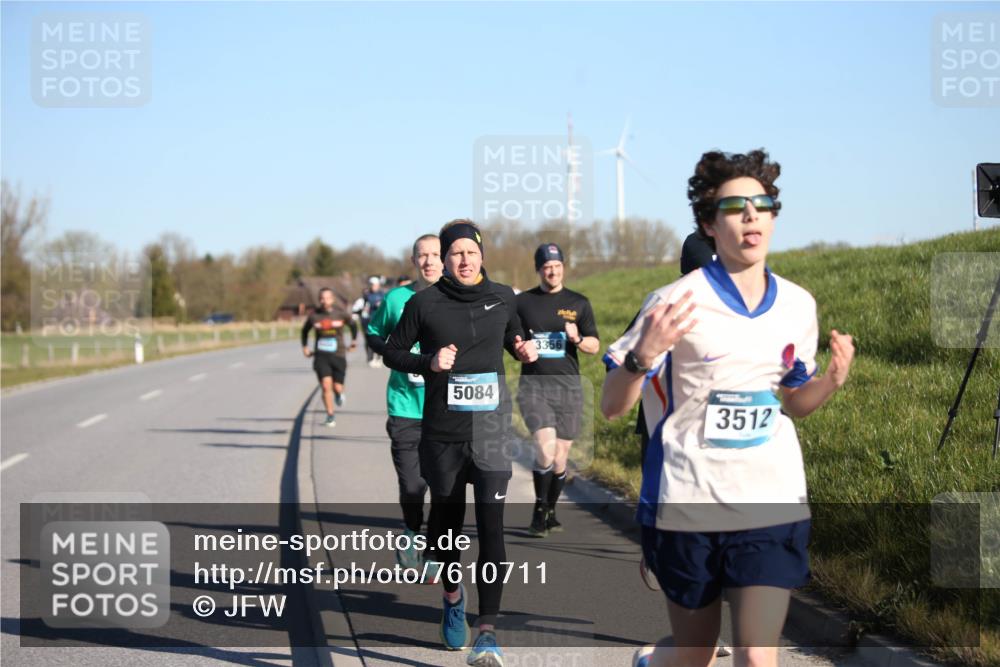06.04.2025 - 44. Internationalen Wilhelmsburger Insellauf Jannik Wohlers http://msf.ph/oto/7610711 06.04.2025 09:26:21 Laufen 5084, 3356, 3512 meine-sportfotos.de