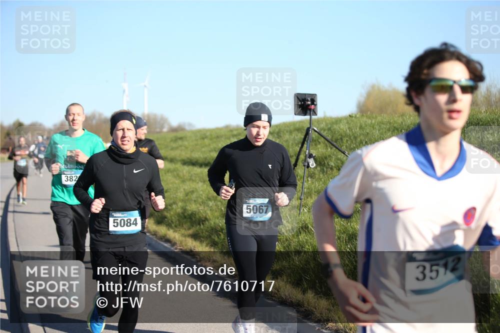 06.04.2025 - 44. Internationalen Wilhelmsburger Insellauf Jannik Wohlers http://msf.ph/oto/7610717 06.04.2025 09:26:21 Laufen 382, 5084, 5067, 3512 meine-sportfotos.de