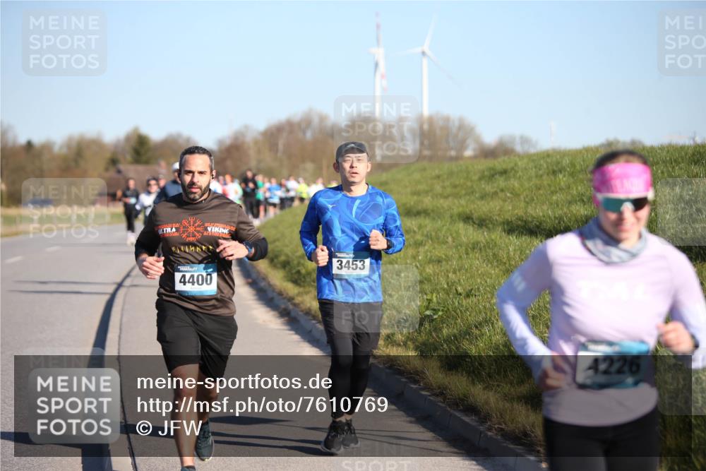 06.04.2025 - 44. Internationalen Wilhelmsburger Insellauf Jannik Wohlers http://msf.ph/oto/7610769 06.04.2025 09:26:25 Laufen 4400, 3453, 4226 meine-sportfotos.de