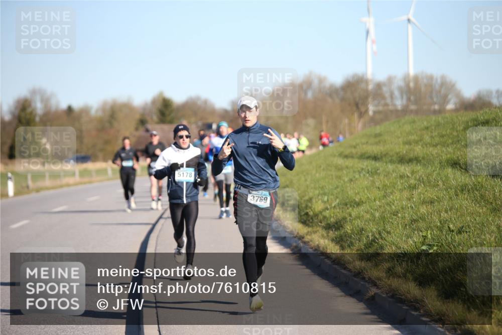 06.04.2025 - 44. Internationalen Wilhelmsburger Insellauf Jannik Wohlers http://msf.ph/oto/7610815 06.04.2025 09:26:30 Laufen 5178, 3769 meine-sportfotos.de