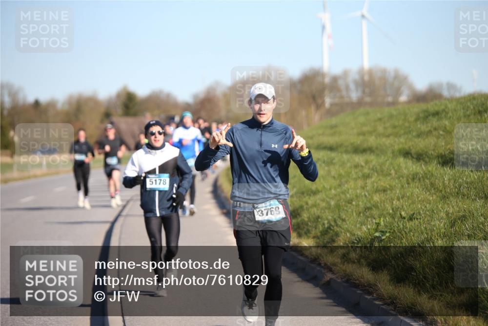 06.04.2025 - 44. Internationalen Wilhelmsburger Insellauf Jannik Wohlers http://msf.ph/oto/7610829 06.04.2025 09:26:31 Laufen 5178, 3769 meine-sportfotos.de