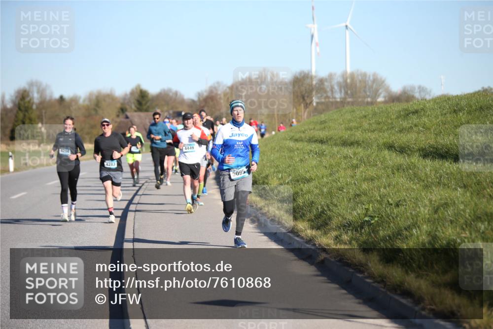 06.04.2025 - 44. Internationalen Wilhelmsburger Insellauf Jannik Wohlers http://msf.ph/oto/7610868 06.04.2025 09:26:35 Laufen 4283, 4449, 5095 meine-sportfotos.de