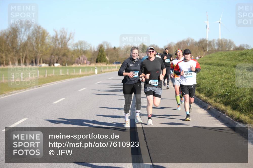 06.04.2025 - 44. Internationalen Wilhelmsburger Insellauf Jannik Wohlers http://msf.ph/oto/7610923 06.04.2025 09:26:39 Laufen 4283, 4449 meine-sportfotos.de