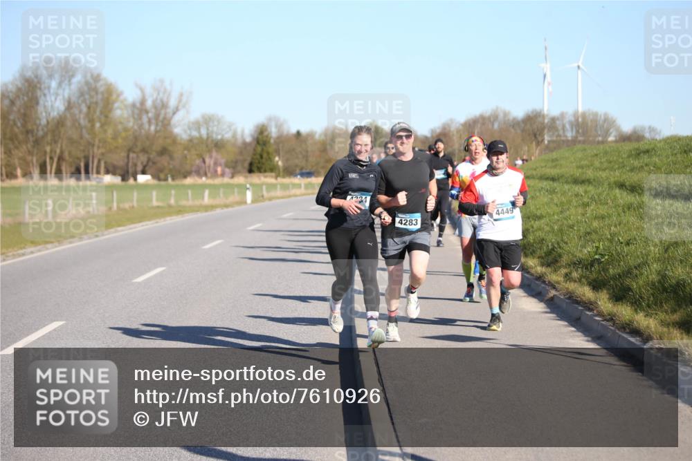 06.04.2025 - 44. Internationalen Wilhelmsburger Insellauf Jannik Wohlers http://msf.ph/oto/7610926 06.04.2025 09:26:39 Laufen 4224, 4449, 4283 meine-sportfotos.de