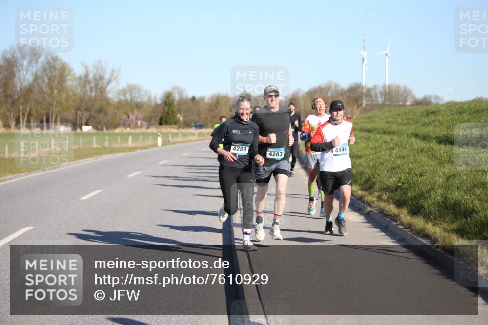 06.04.2025 - 44. Internationalen Wilhelmsburger Insellauf Jannik Wohlers http://msf.ph/oto/7610929 06.04.2025 09:26:39 Laufen 4284, 4283, 4449 meine-sportfotos.de