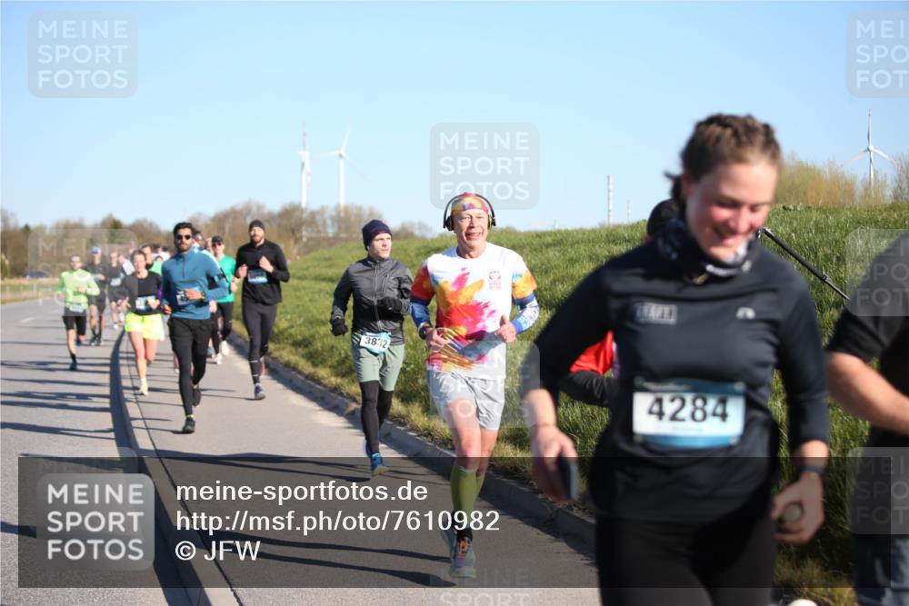 06.04.2025 - 44. Internationalen Wilhelmsburger Insellauf Jannik Wohlers http://msf.ph/oto/7610982 06.04.2025 09:26:41 Laufen 3832, 4284 meine-sportfotos.de