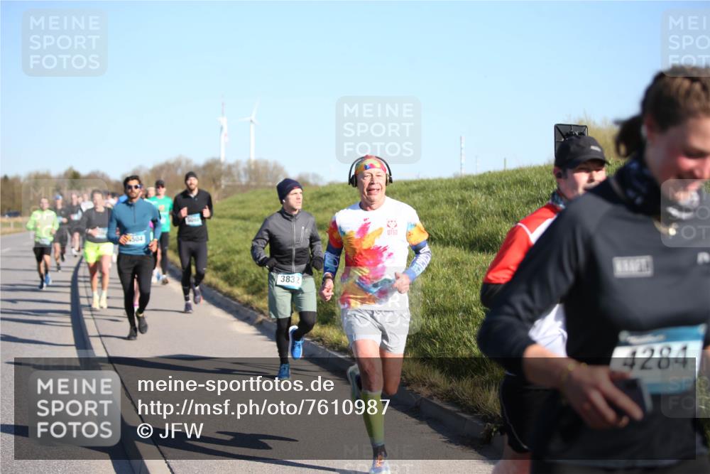 06.04.2025 - 44. Internationalen Wilhelmsburger Insellauf Jannik Wohlers http://msf.ph/oto/7610987 06.04.2025 09:26:42 Laufen 4504, 3832, 4284 meine-sportfotos.de
