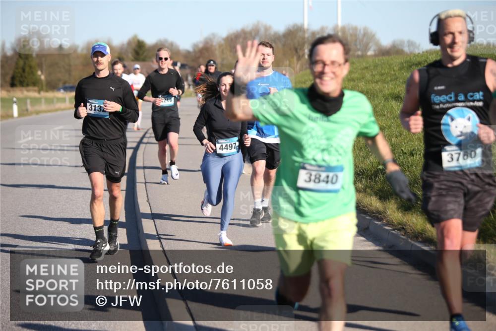06.04.2025 - 44. Internationalen Wilhelmsburger Insellauf Jannik Wohlers http://msf.ph/oto/7611058 06.04.2025 09:26:47 Laufen 3132, 216, 4497, 3840, 3760 meine-sportfotos.de