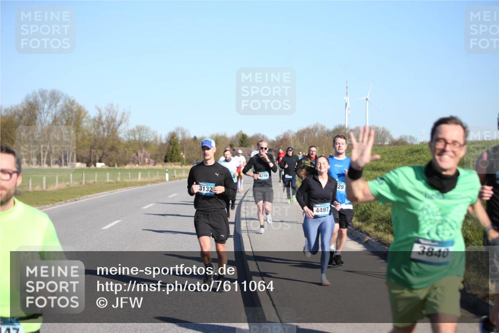 06.04.2025 - 44. Internationalen Wilhelmsburger Insellauf Jannik Wohlers http://msf.ph/oto/7611064 06.04.2025 09:26:48 Laufen 3132, 4216, 4497, 29, 3840 meine-sportfotos.de