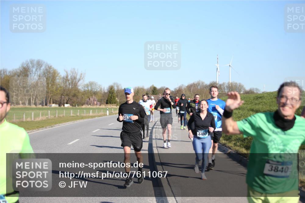 06.04.2025 - 44. Internationalen Wilhelmsburger Insellauf Jannik Wohlers http://msf.ph/oto/7611067 06.04.2025 09:26:48 Laufen 313, 216, 4497, 3840 meine-sportfotos.de
