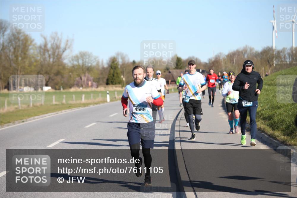 06.04.2025 - 44. Internationalen Wilhelmsburger Insellauf Jannik Wohlers http://msf.ph/oto/7611105 06.04.2025 09:26:51 Laufen 4556, 563, 3672, 3466 meine-sportfotos.de