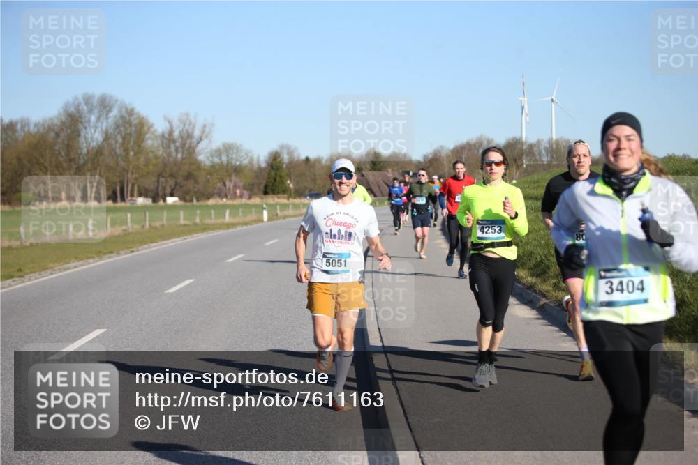 06.04.2025 - 44. Internationalen Wilhelmsburger Insellauf Jannik Wohlers http://msf.ph/oto/7611163 06.04.2025 09:26:58 Laufen 5051, 1976, 4253, 80, 3404 meine-sportfotos.de
