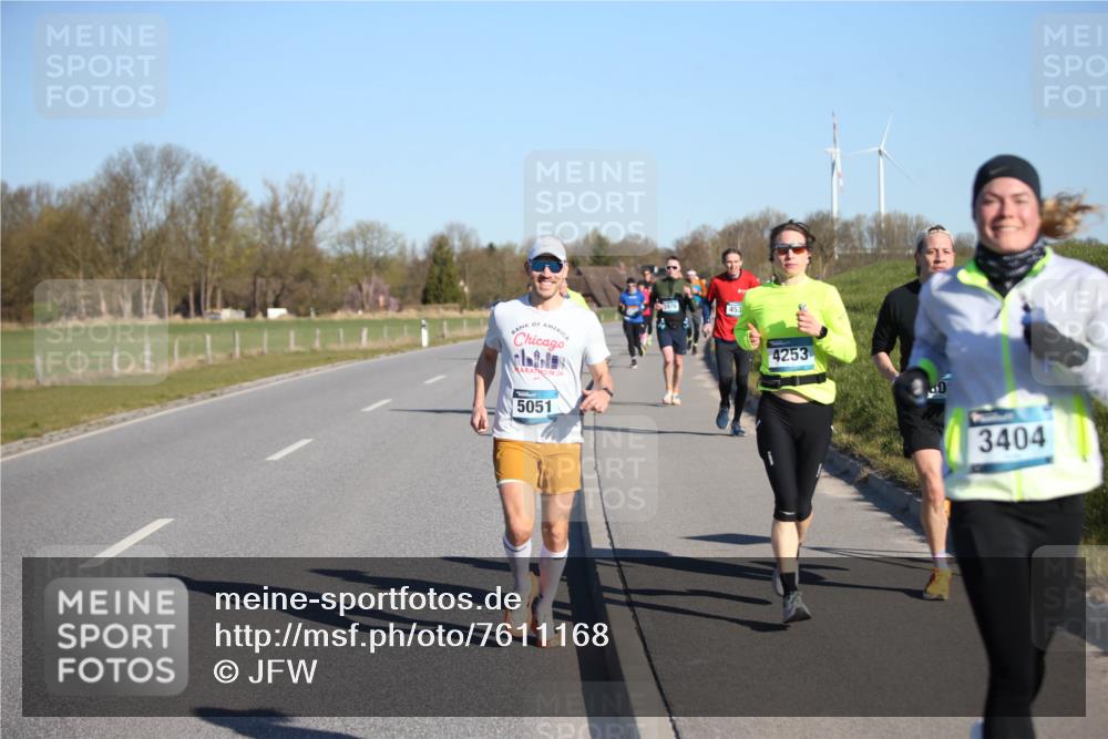 06.04.2025 - 44. Internationalen Wilhelmsburger Insellauf Jannik Wohlers http://msf.ph/oto/7611168 06.04.2025 09:26:58 Laufen 24, 5051, 3976, 453, 4253, 3404 meine-sportfotos.de