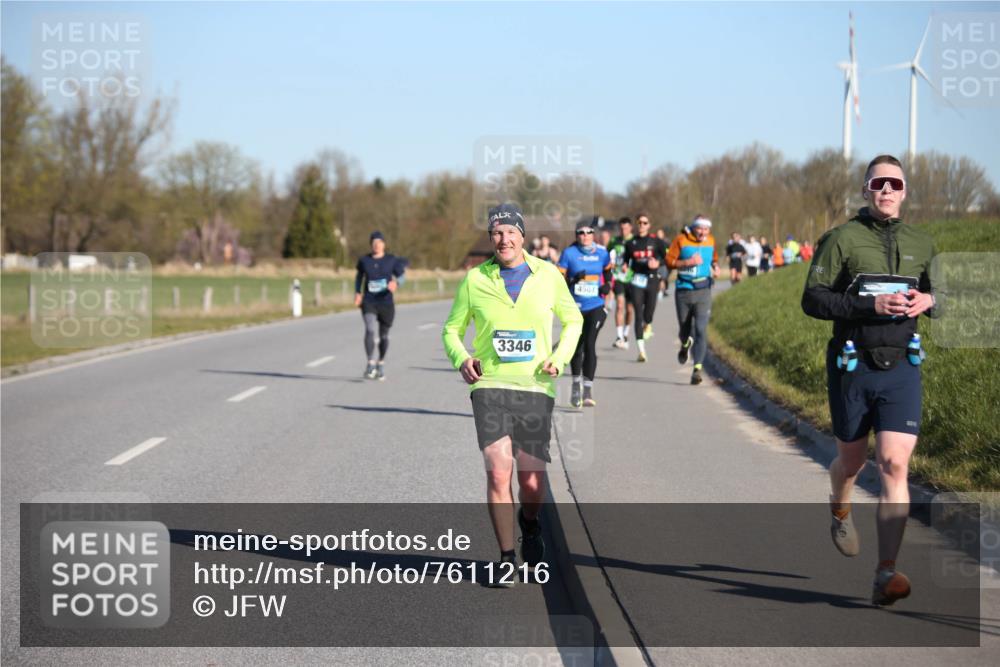 06.04.2025 - 44. Internationalen Wilhelmsburger Insellauf Jannik Wohlers http://msf.ph/oto/7611216 06.04.2025 09:27:02 Laufen 3346, 4501 meine-sportfotos.de