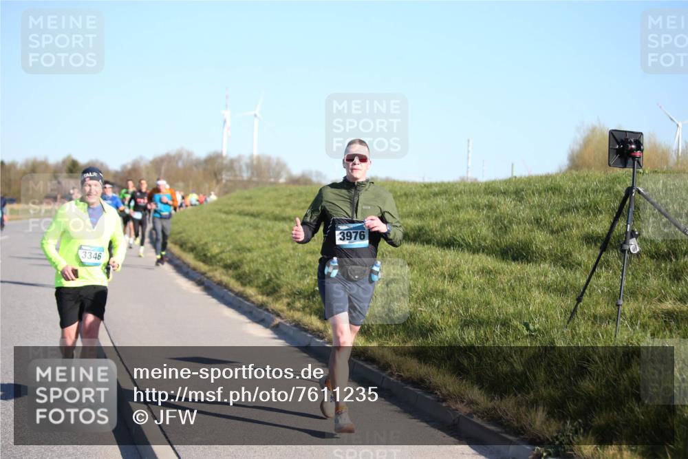 06.04.2025 - 44. Internationalen Wilhelmsburger Insellauf Jannik Wohlers http://msf.ph/oto/7611235 06.04.2025 09:27:03 Laufen 3346, 3976 meine-sportfotos.de