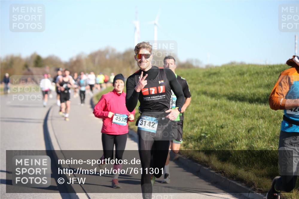 06.04.2025 - 44. Internationalen Wilhelmsburger Insellauf Jannik Wohlers http://msf.ph/oto/7611301 06.04.2025 09:27:10 Laufen 17, 098, 2, 4530, 3142 meine-sportfotos.de