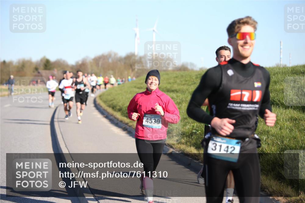 06.04.2025 - 44. Internationalen Wilhelmsburger Insellauf Jannik Wohlers http://msf.ph/oto/7611310 06.04.2025 09:27:10 Laufen 4530, 3142 meine-sportfotos.de