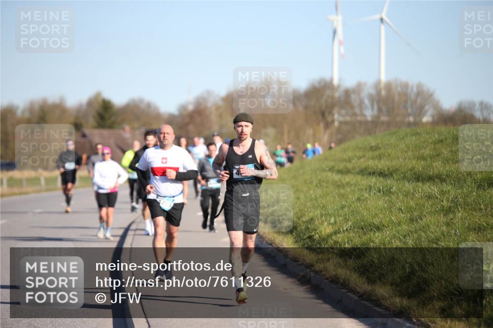06.04.2025 - 44. Internationalen Wilhelmsburger Insellauf Jannik Wohlers http://msf.ph/oto/7611326 06.04.2025 09:27:12 Laufen  meine-sportfotos.de