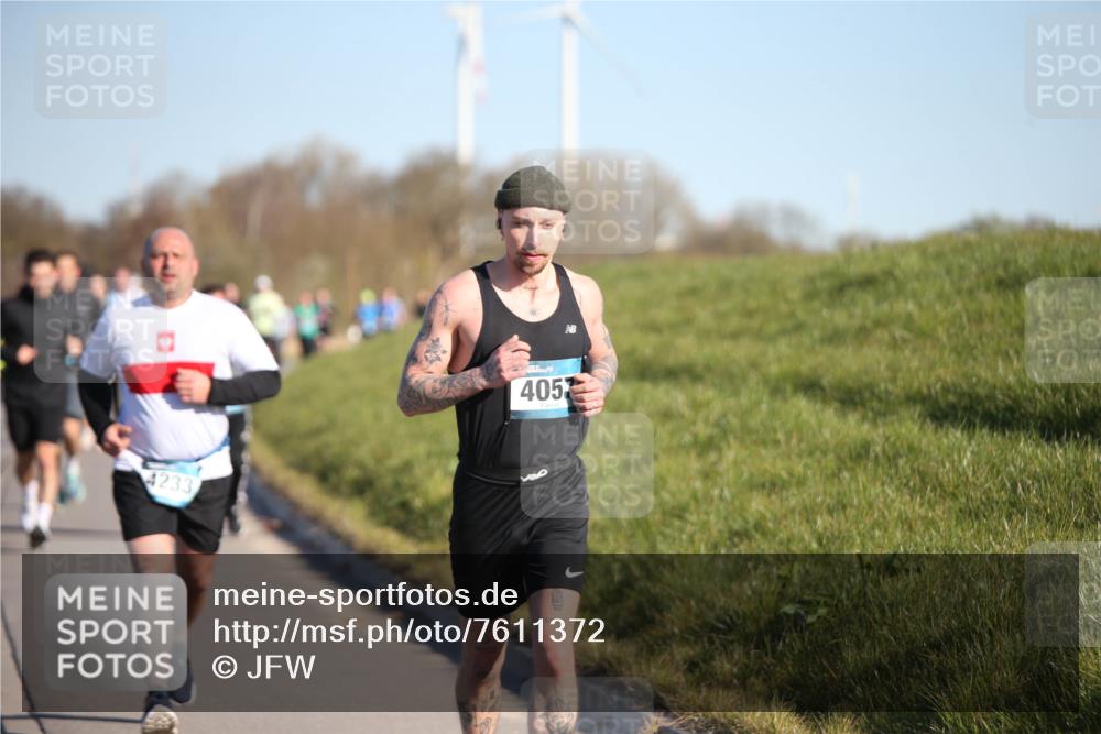 06.04.2025 - 44. Internationalen Wilhelmsburger Insellauf Jannik Wohlers http://msf.ph/oto/7611372 06.04.2025 09:27:15 Laufen 4233, 4057, 390 meine-sportfotos.de