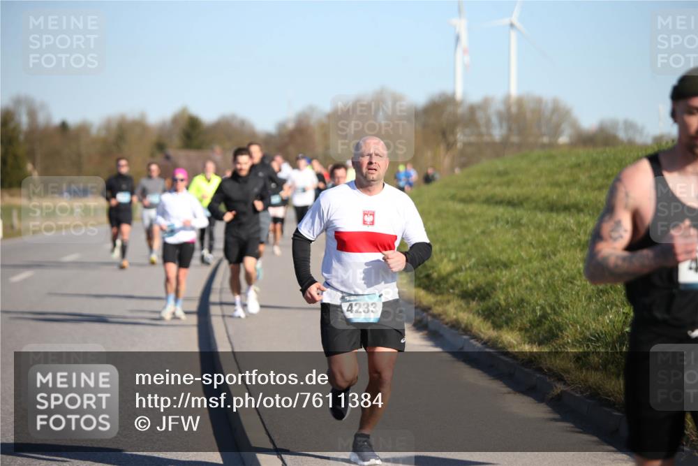 06.04.2025 - 44. Internationalen Wilhelmsburger Insellauf Jannik Wohlers http://msf.ph/oto/7611384 06.04.2025 09:27:16 Laufen 4233 meine-sportfotos.de