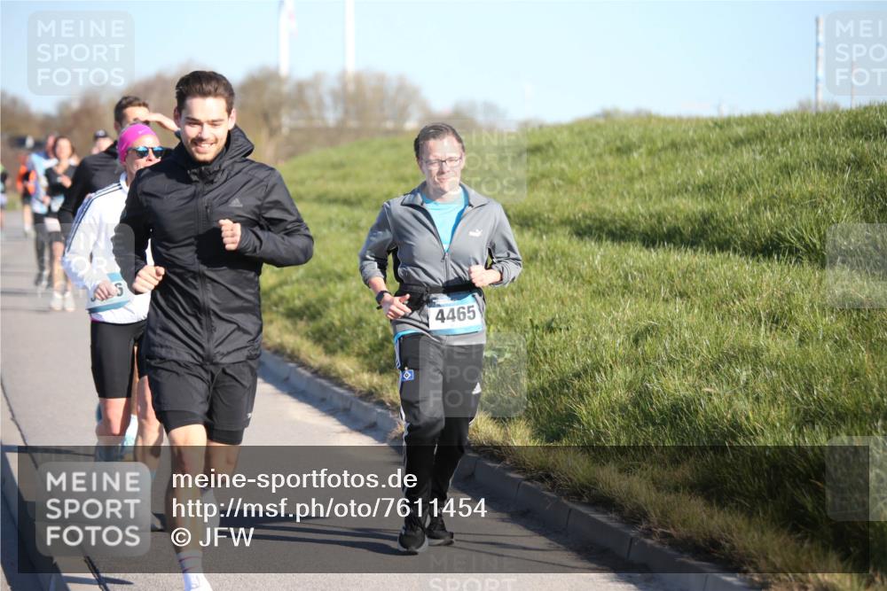 06.04.2025 - 44. Internationalen Wilhelmsburger Insellauf Jannik Wohlers http://msf.ph/oto/7611454 06.04.2025 09:27:21 Laufen 5, 4465 meine-sportfotos.de