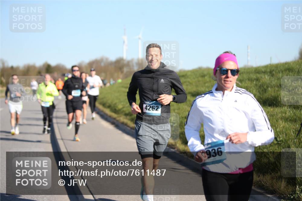 06.04.2025 - 44. Internationalen Wilhelmsburger Insellauf Jannik Wohlers http://msf.ph/oto/7611487 06.04.2025 09:27:23 Laufen 4262, 9, 936 meine-sportfotos.de