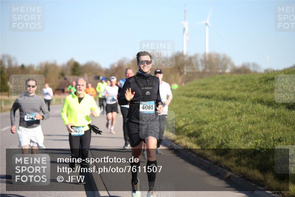 06.04.2025 - 44. Internationalen Wilhelmsburger Insellauf Jannik Wohlers http://msf.ph/oto/7611507 06.04.2025 09:27:24 Laufen 4129, 3635, 4065 meine-sportfotos.de