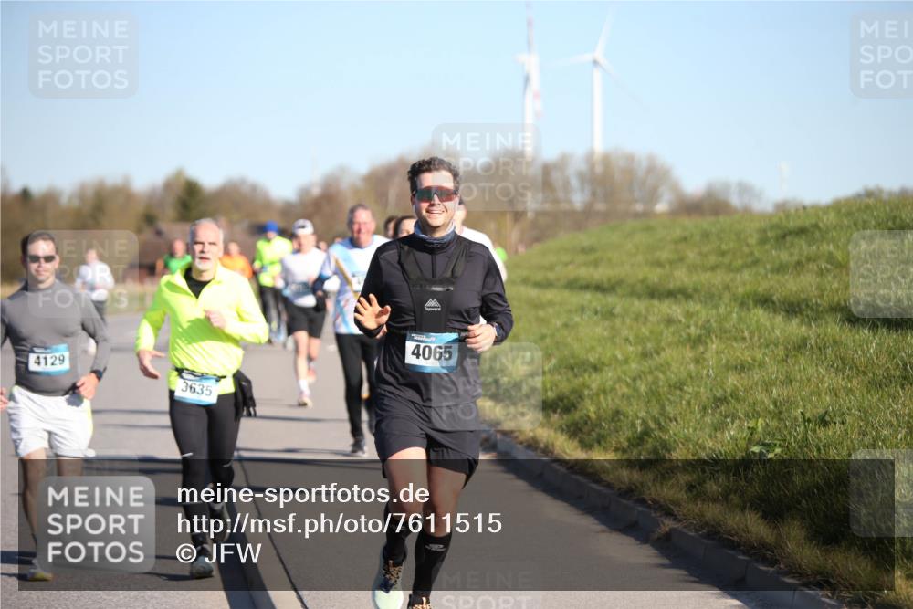 06.04.2025 - 44. Internationalen Wilhelmsburger Insellauf Jannik Wohlers http://msf.ph/oto/7611515 06.04.2025 09:27:25 Laufen 4129, 3635, 4065 meine-sportfotos.de