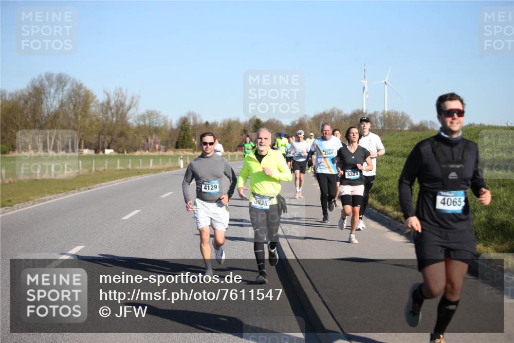 06.04.2025 - 44. Internationalen Wilhelmsburger Insellauf Jannik Wohlers http://msf.ph/oto/7611547 06.04.2025 09:27:26 Laufen 4129, 3635, 4560, 3324, 4065 meine-sportfotos.de