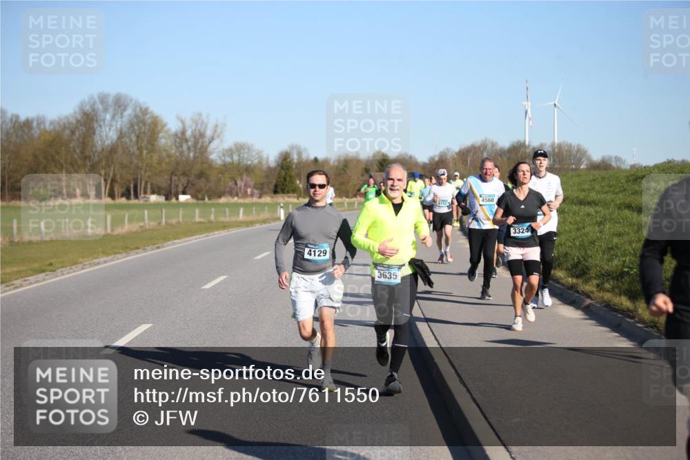 06.04.2025 - 44. Internationalen Wilhelmsburger Insellauf Jannik Wohlers http://msf.ph/oto/7611550 06.04.2025 09:27:26 Laufen 4129, 3635, 4560, 4152, 3324 meine-sportfotos.de