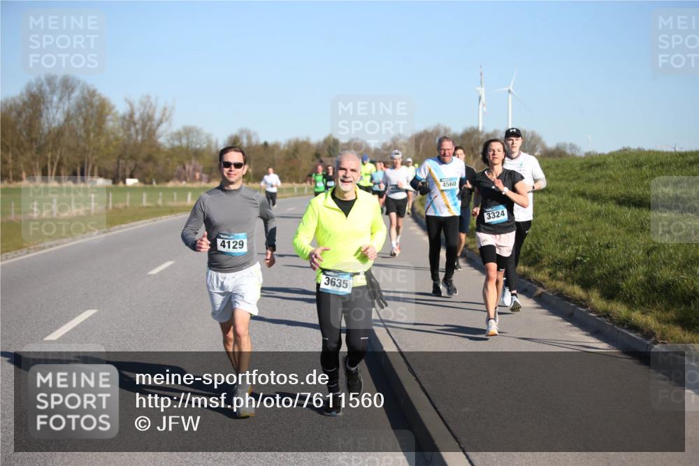 06.04.2025 - 44. Internationalen Wilhelmsburger Insellauf Jannik Wohlers http://msf.ph/oto/7611560 06.04.2025 09:27:27 Laufen 4129, 3635, 4560, 3324 meine-sportfotos.de